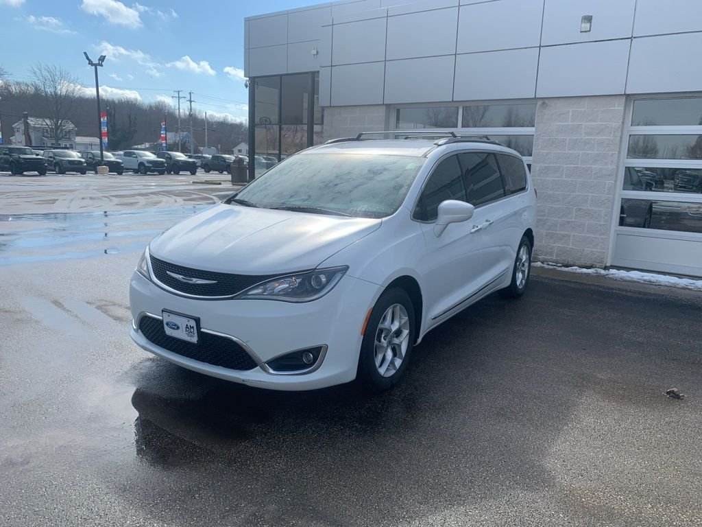 Used 2017 Chrysler Pacifica Touring-L Plus with VIN 2C4RC1EG3HR628341 for sale in Jefferson, OH