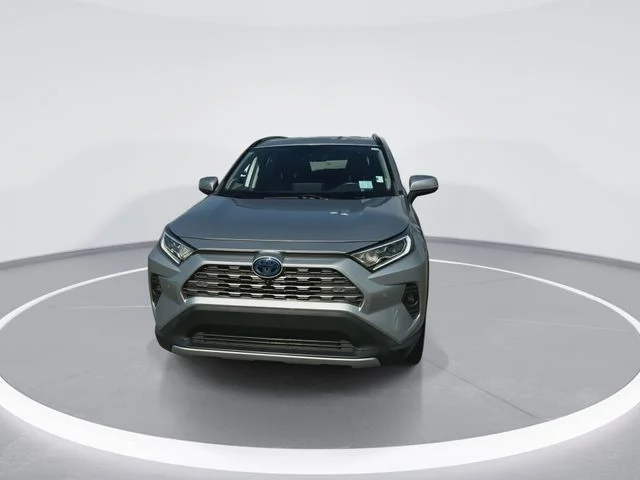 Used 2020 Silver Toyota Limited image 3