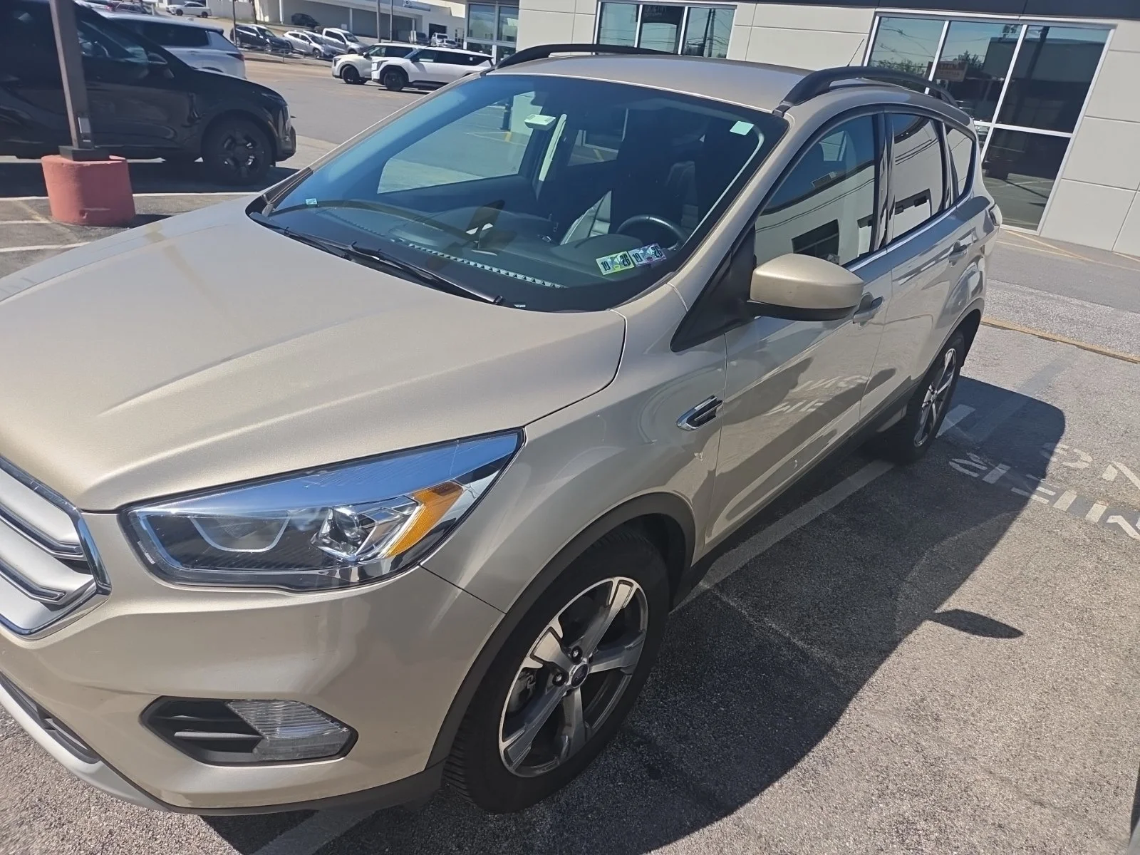 Used 2017 Gold Ford SE image 8