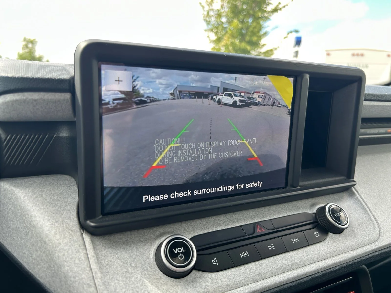 Used 2022 BLACK Ford XLT SuperCrew   AWD image 23