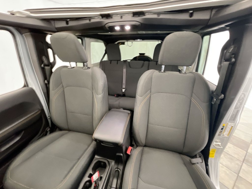 2024 Jeep Wrangler 4-Door Sahara - Photo 20