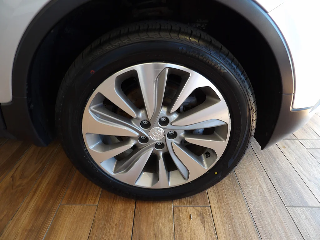 Used 2019 Quicksilver Metallic Buick Preferred image 4