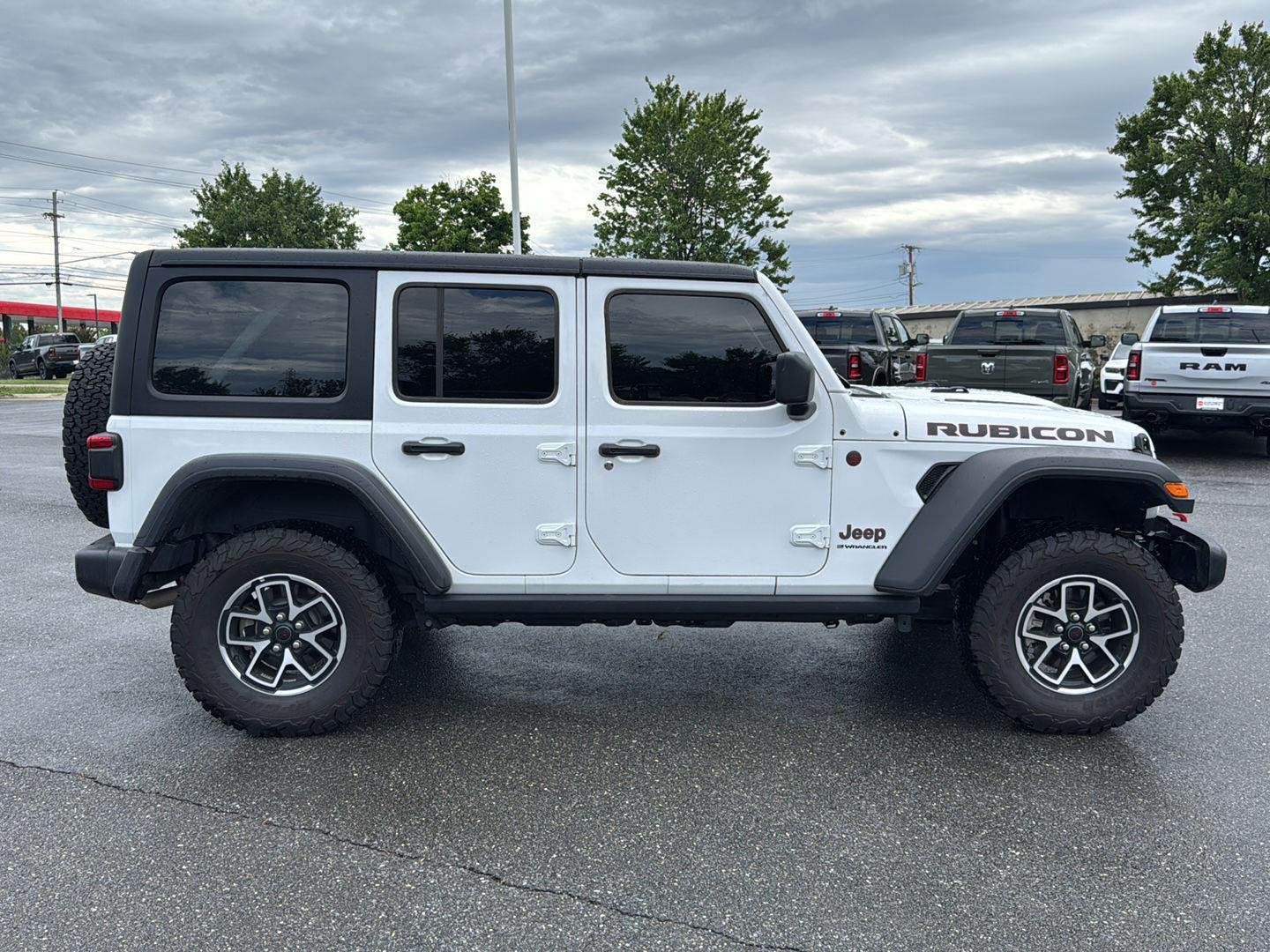 Used 2026 Bright White Clearcoat Jeep Rubicon image 6