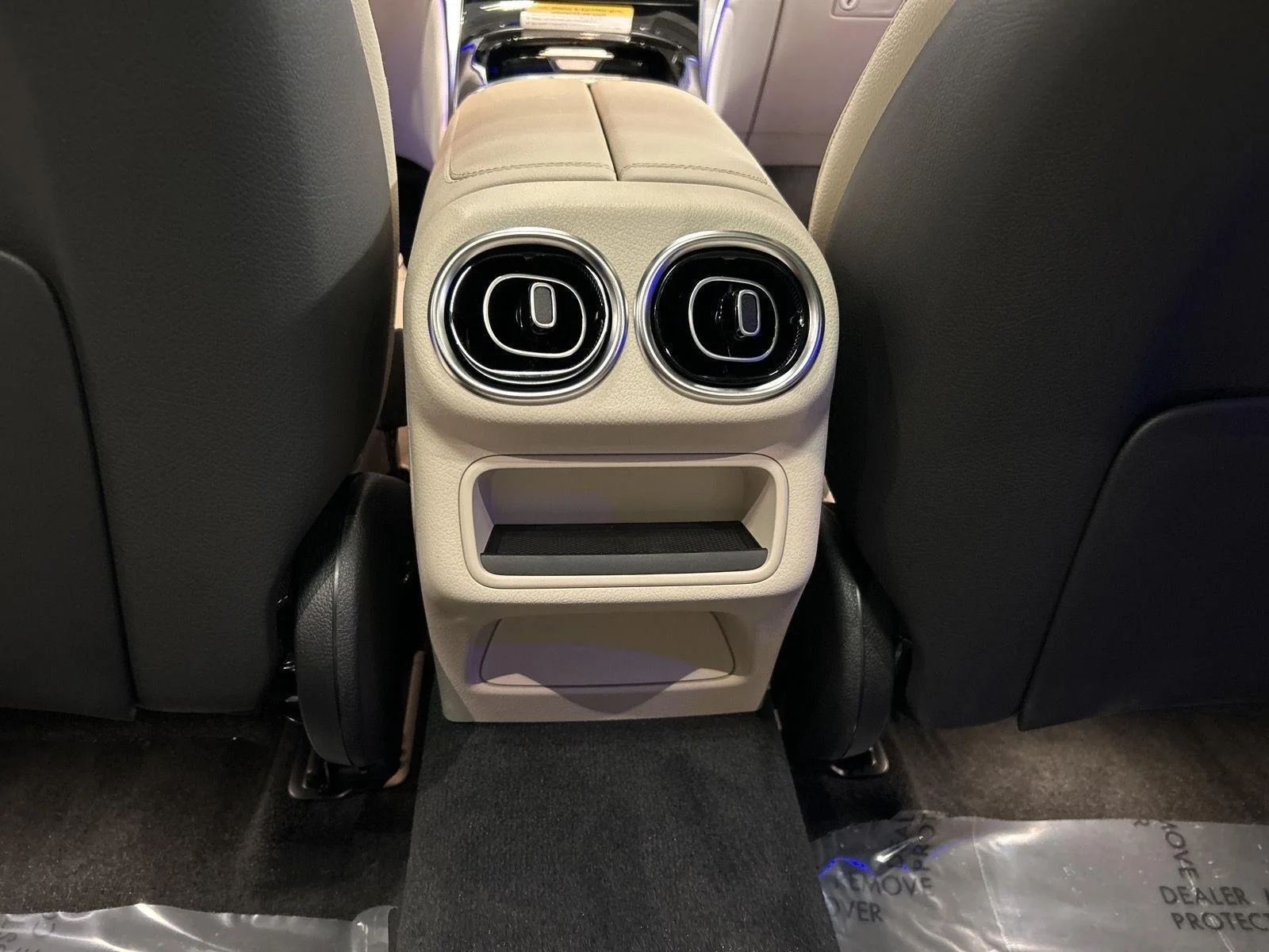 New 2026 Polar White Mercedes-Benz GLC 300 image 26