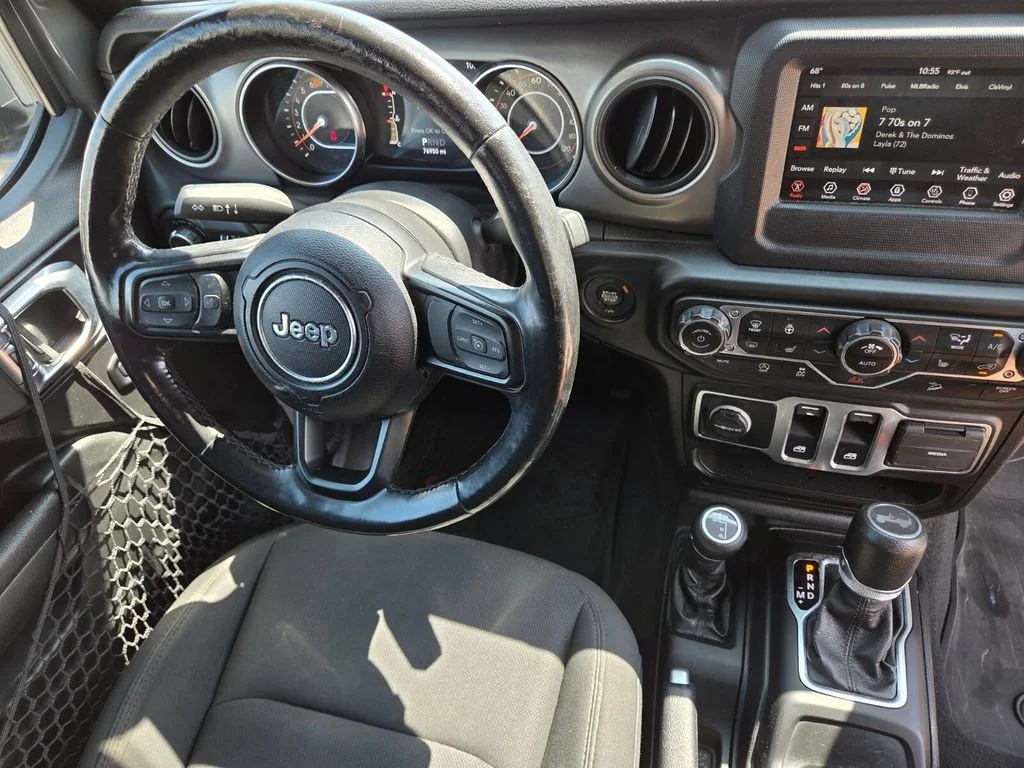 Used 2020 Gray Jeep Sport S image 27