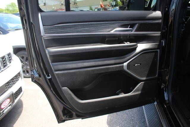 2022 Jeep Wagoneer Series III - Photo 24