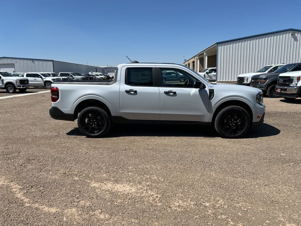 2025 Ford Maverick XLT - Photo 8