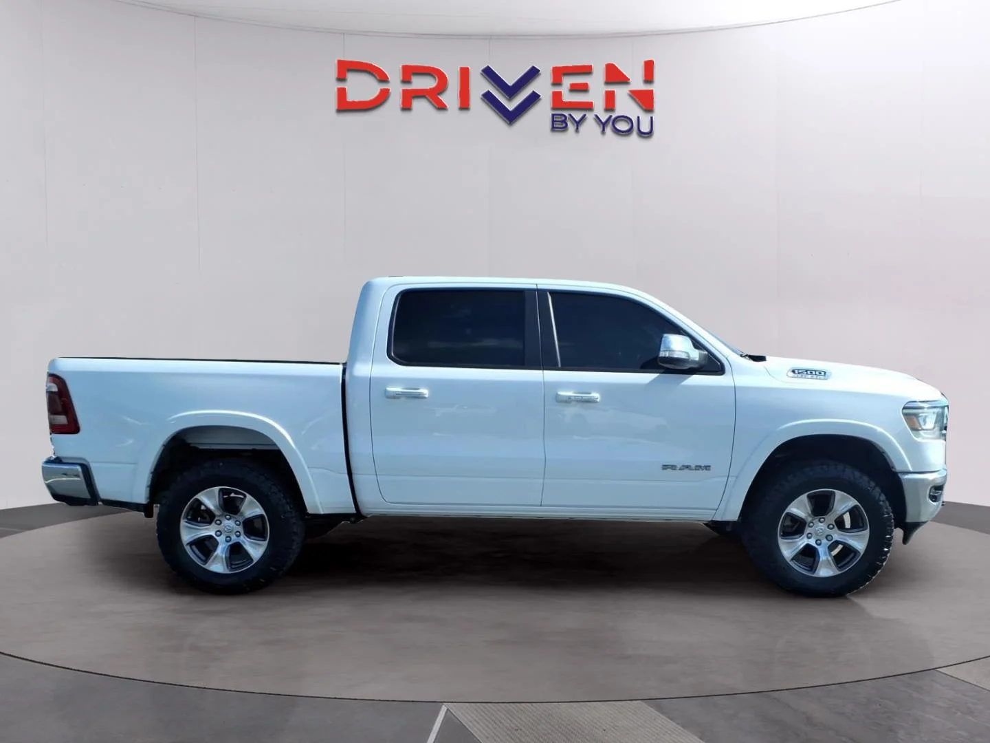 Used 2021 Bright White Clearcoat Ram Laramie image 6