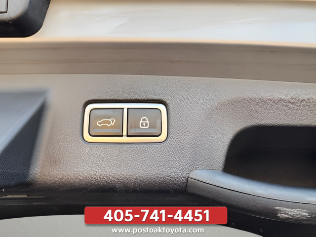 Used 2023 Silver Kia SX image 26