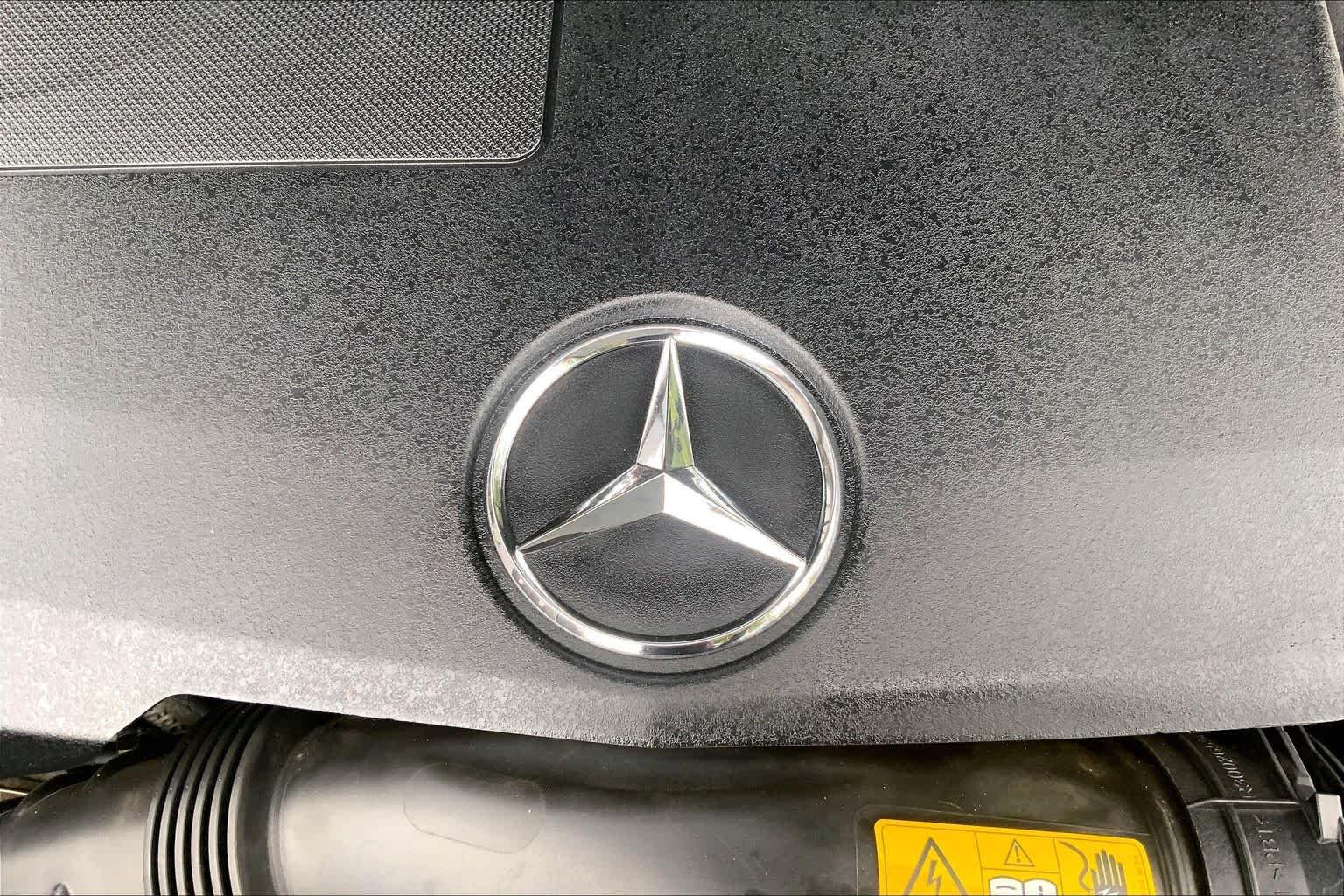 Used 2021 BLACK Mercedes-Benz C 300 image 30