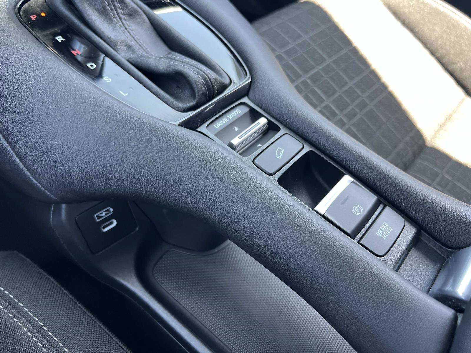 2024 Honda HR-V LX - Photo 16