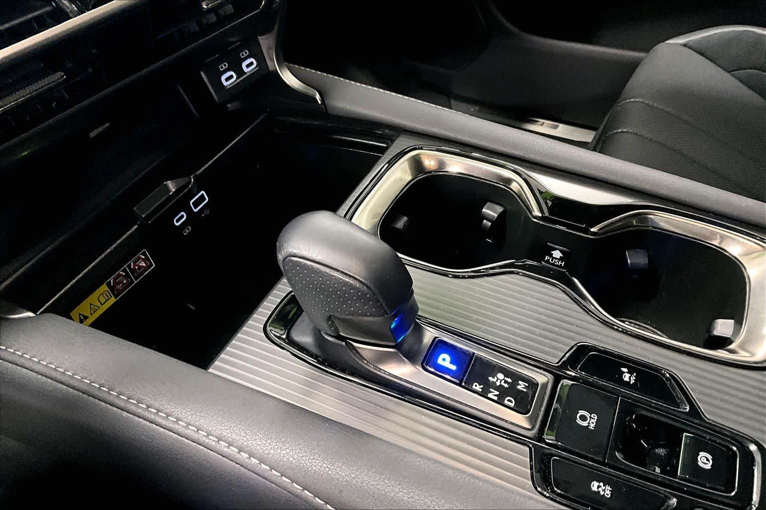 Used 2024 Ultra White Lexus F SPORT Performance image 17