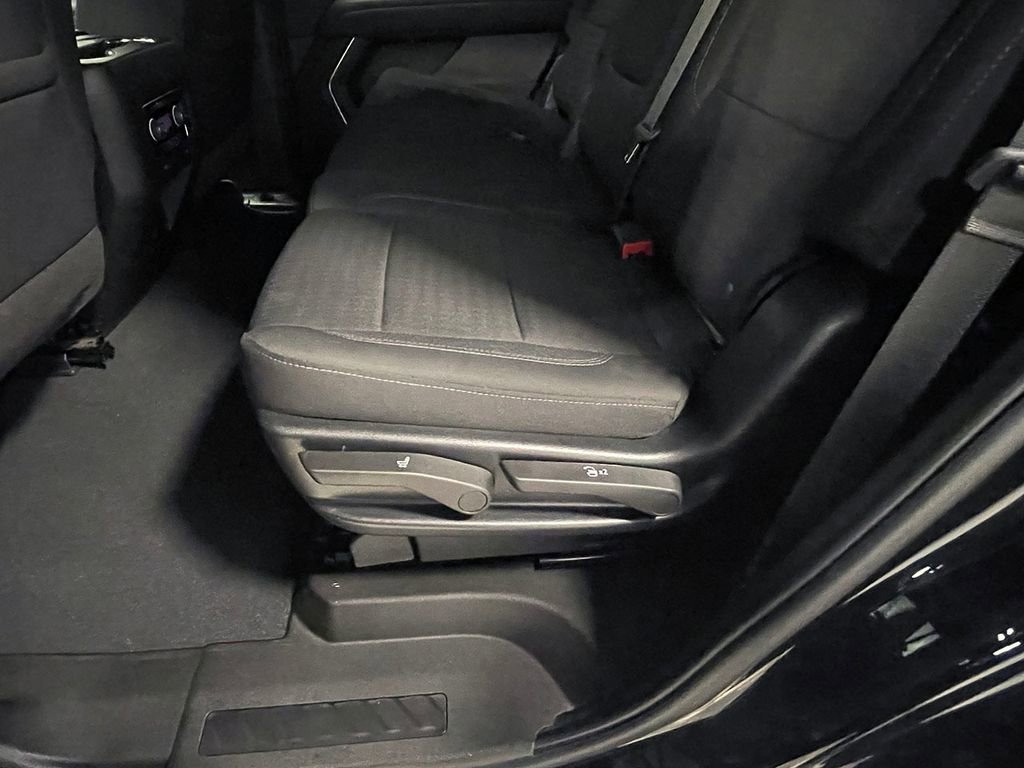 Used 2022 Black Chevrolet LS image 18