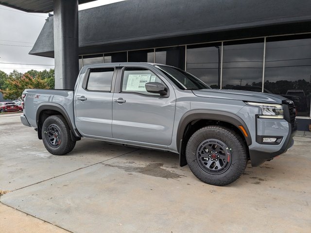 2025 Nissan Frontier PRO-X