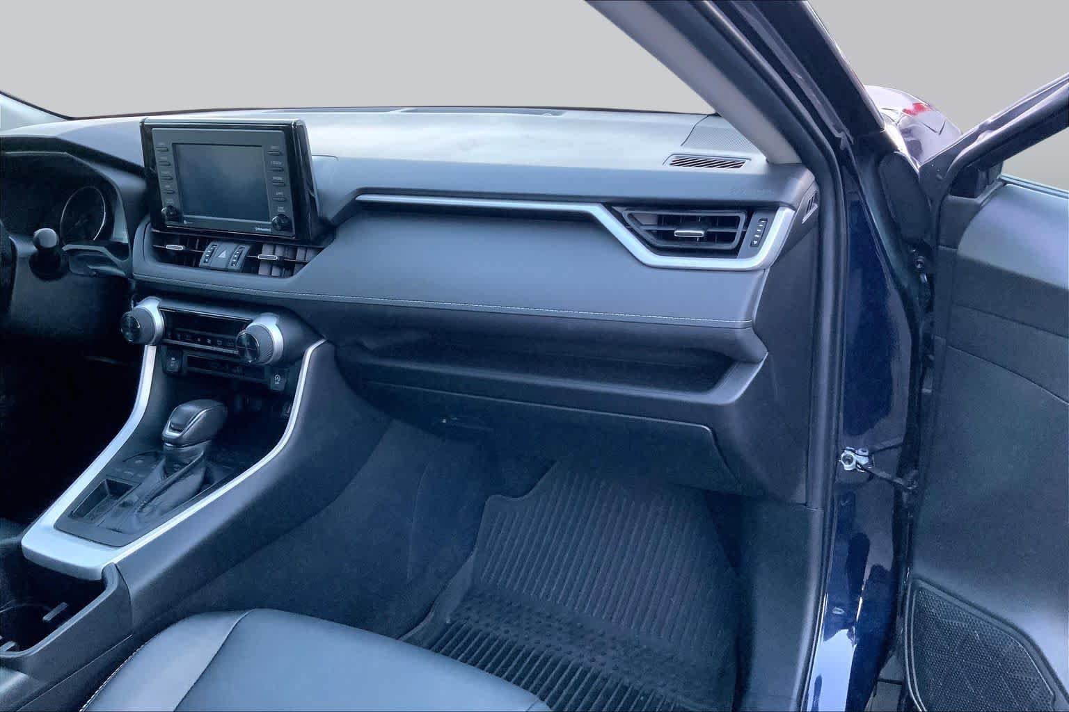 Used 2022 Blueprint Toyota XLE Premium image 15