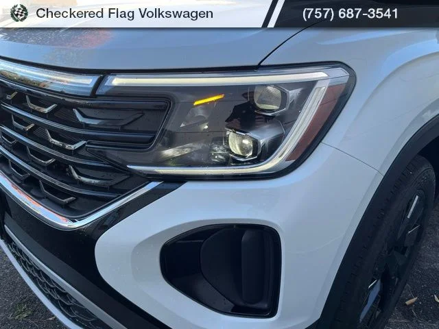 New 2026 White Volkswagen 2.0T SE image 13