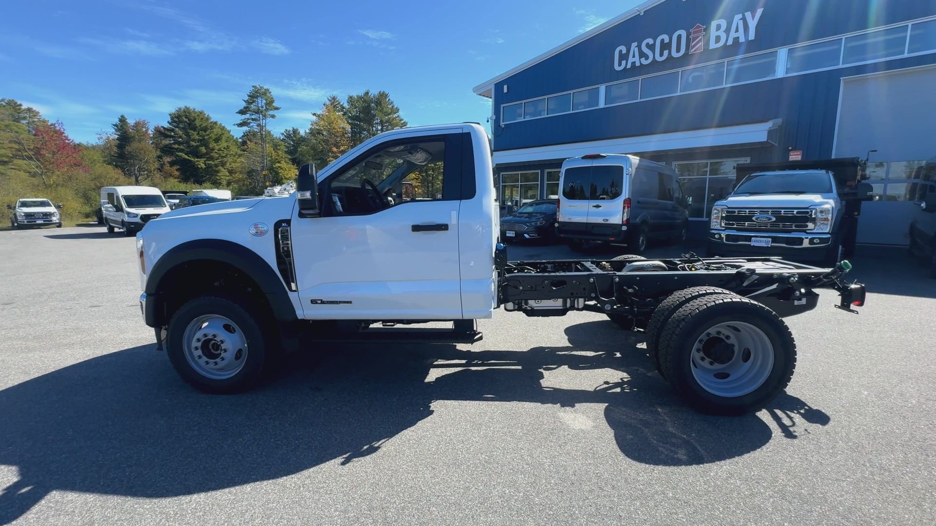 New 2026 Oxford White Ford F-550® XL image 17