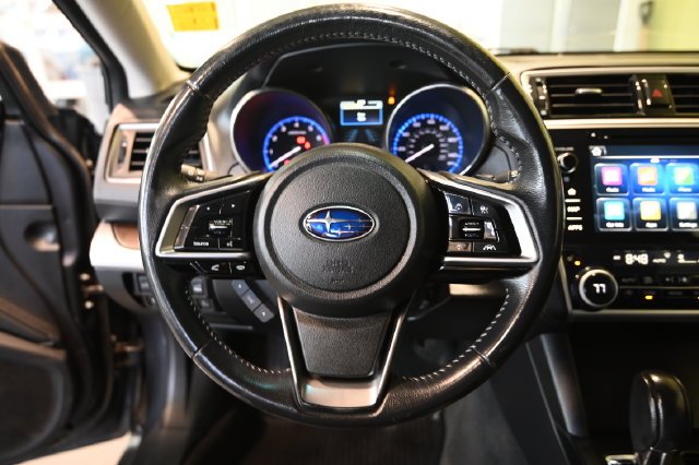 Used 2018 Gray Subaru 2.5i image 4