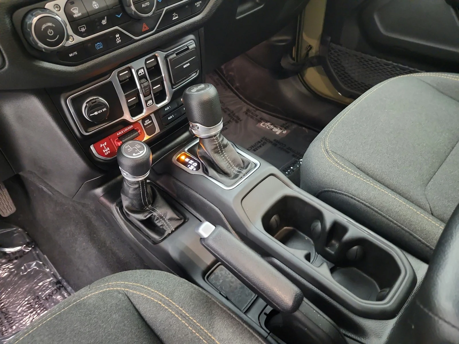 Used 2025 41 Jeep Willys 4x4 image 11