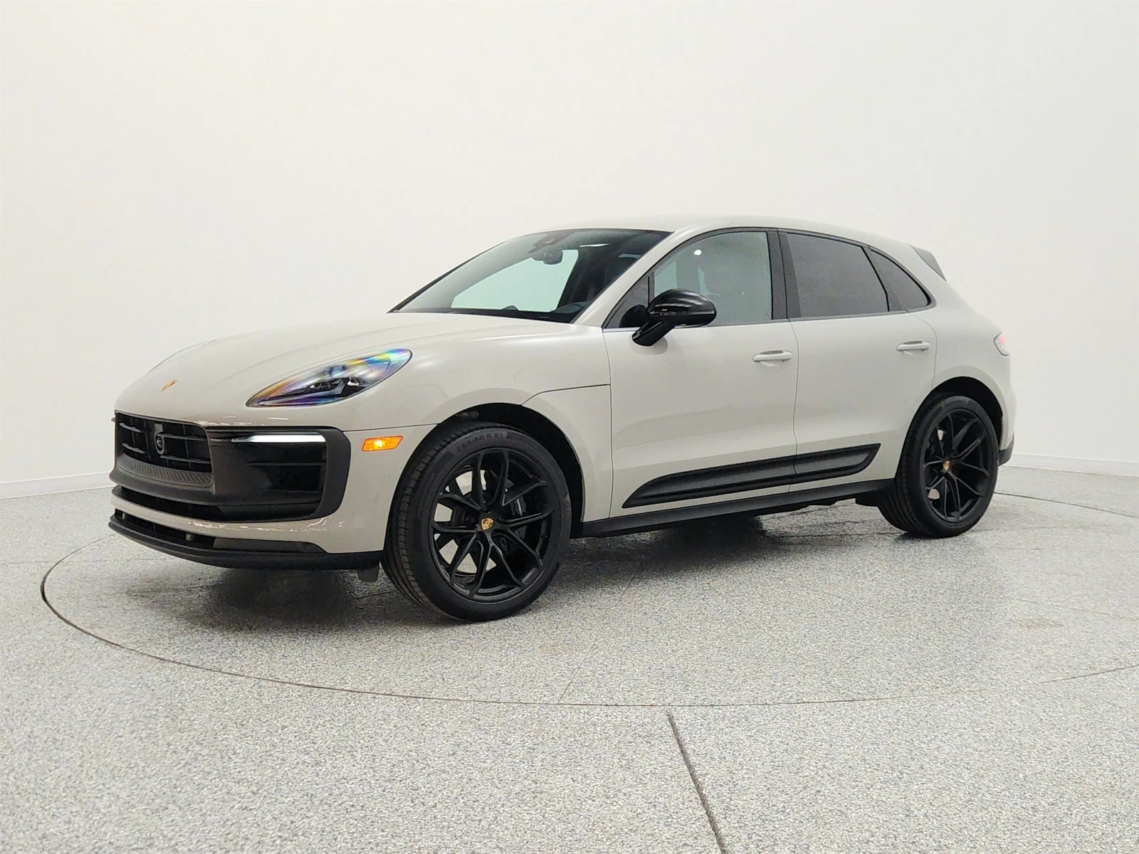 2024 Porsche Macan GTS's photo