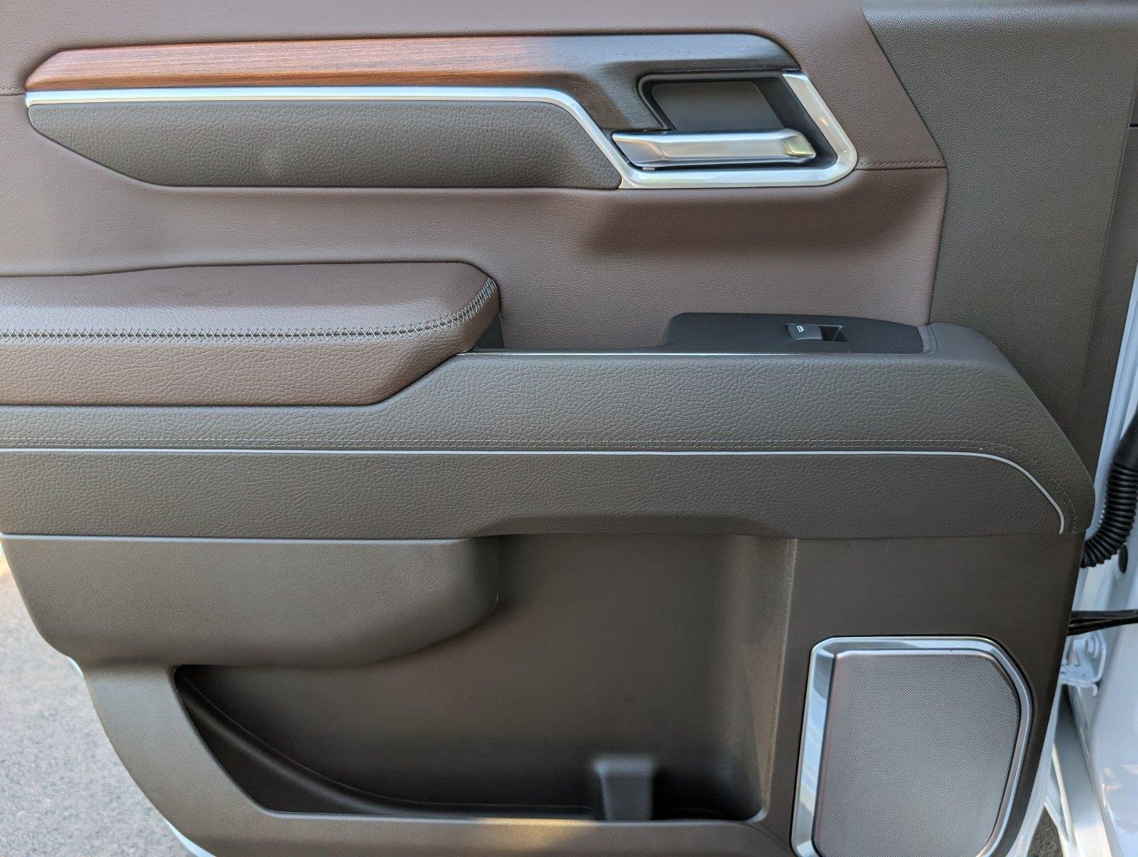 New 2026 Glacier White Tricoat GMC Denali image 36