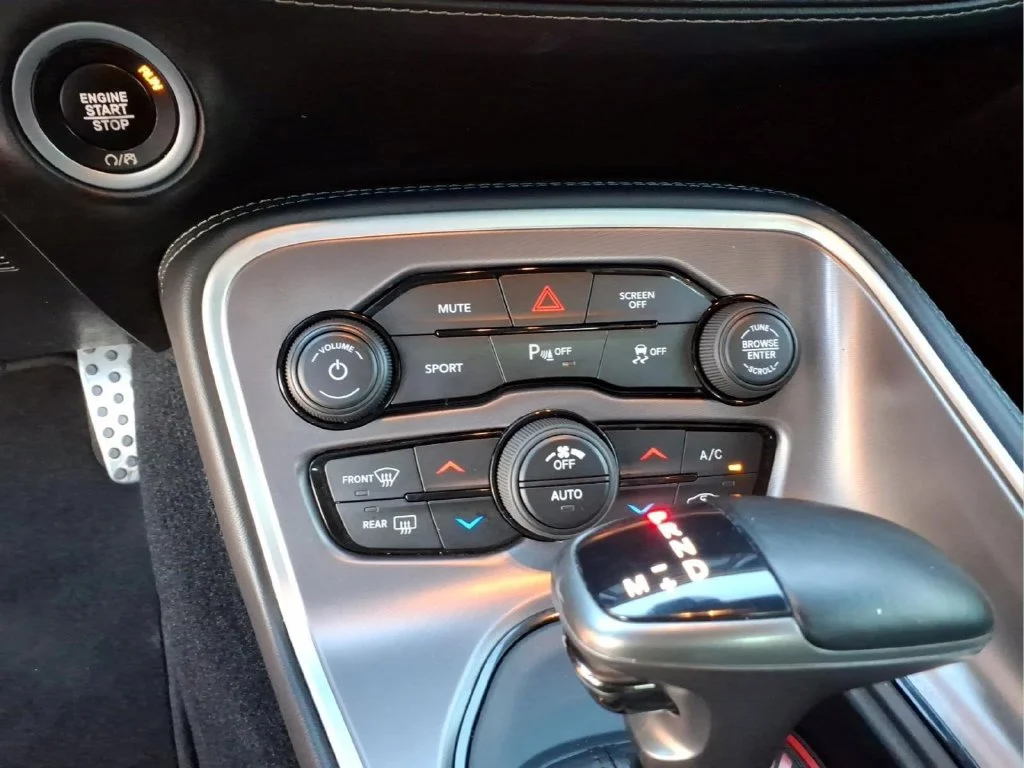 Used 2021 Red Dodge SXT image 27