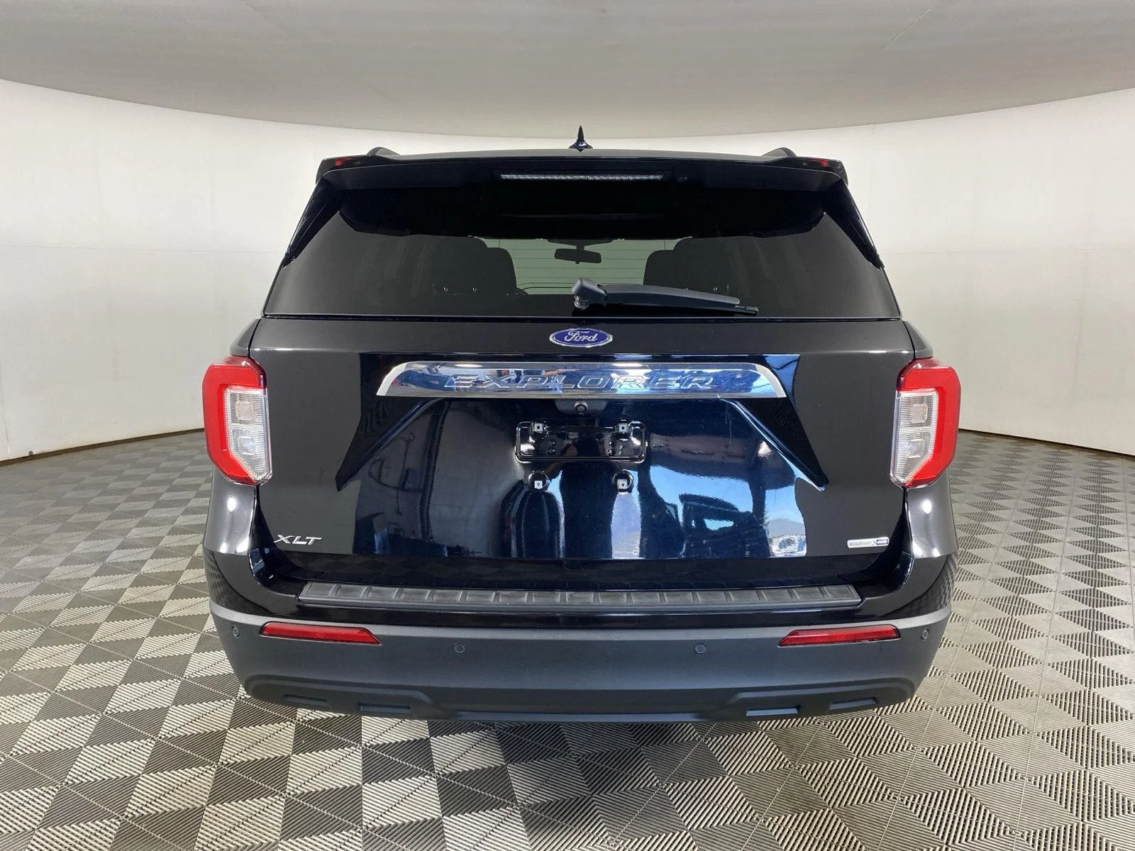 Used 2020 Agate Black Ford XLT image 9