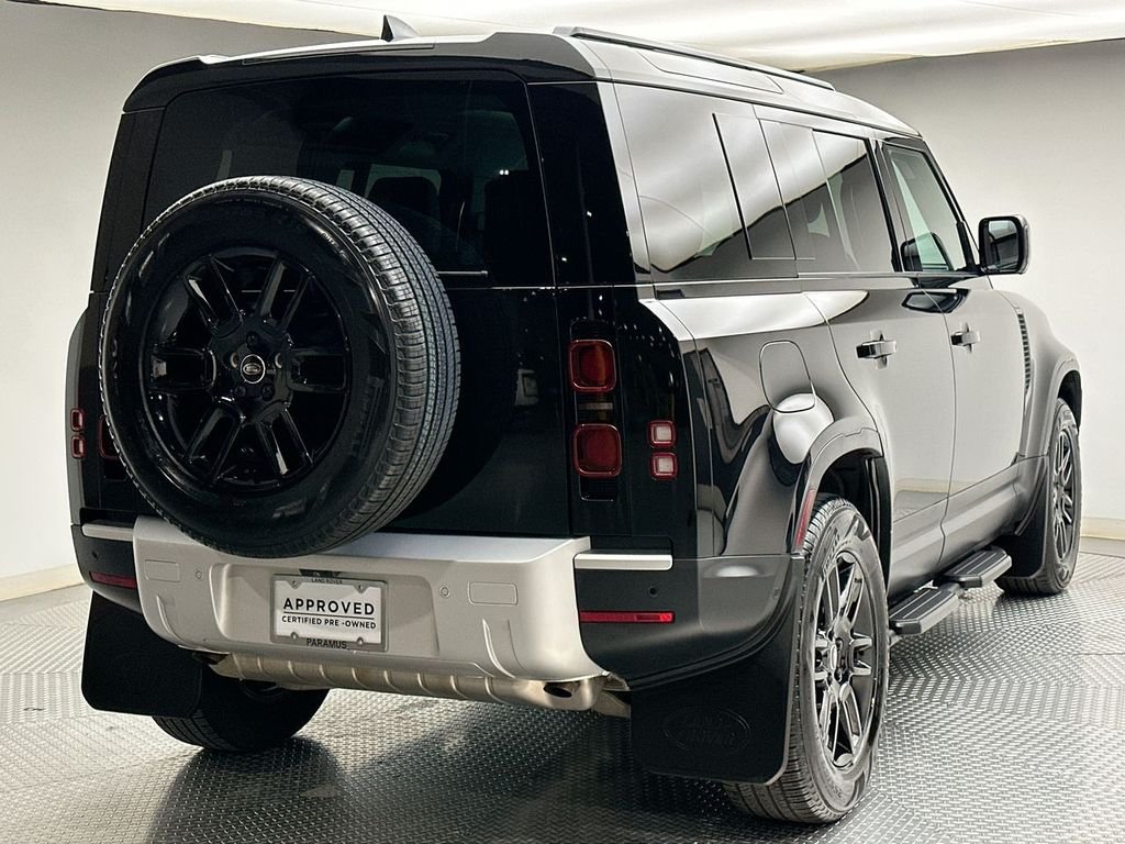 Certified Used 2025 Santorini Black Metallic Land Rover S image 13