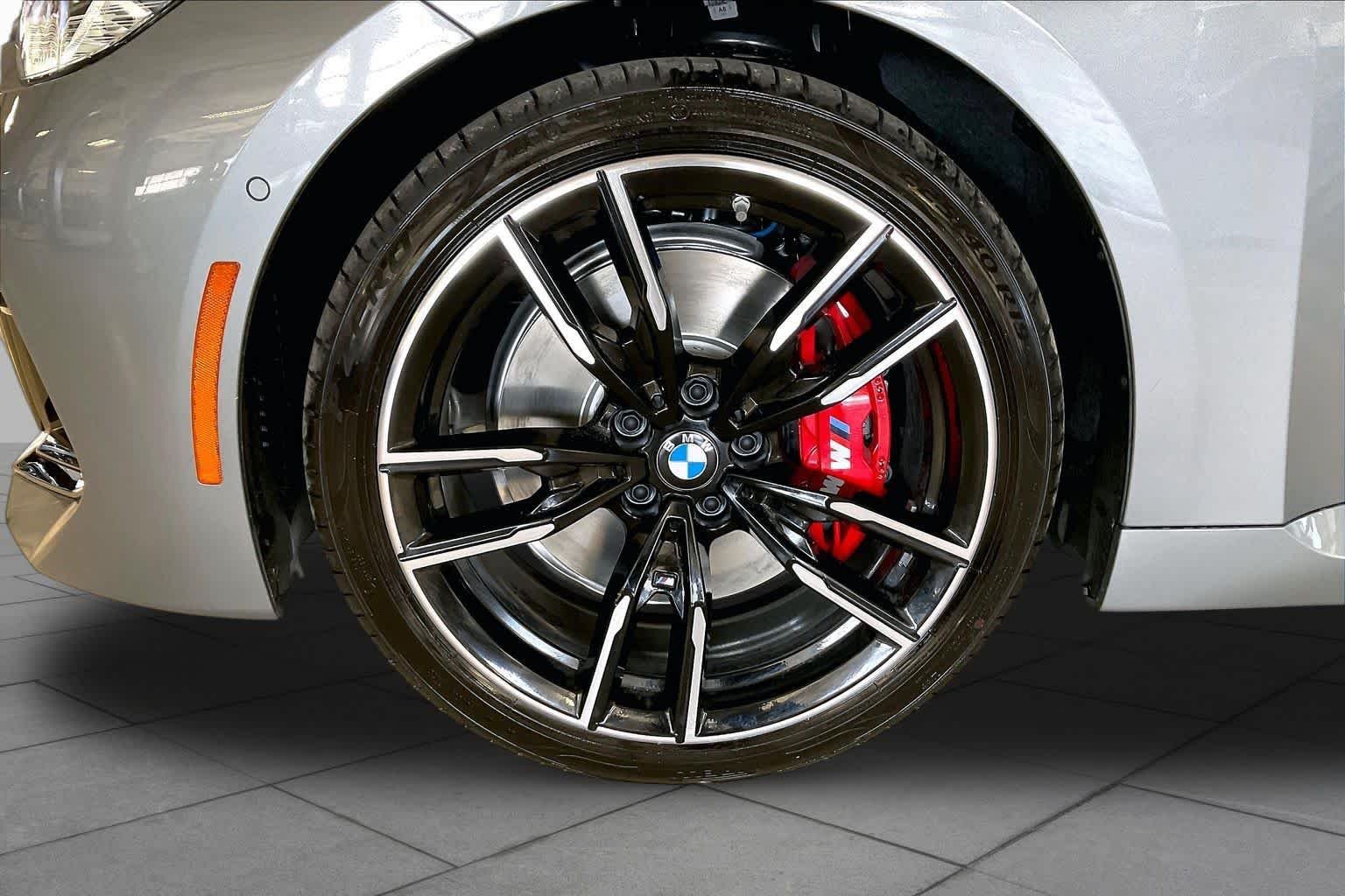 New 2026 Skyscraper Grey Metallic BMW M240i xDrive image 11