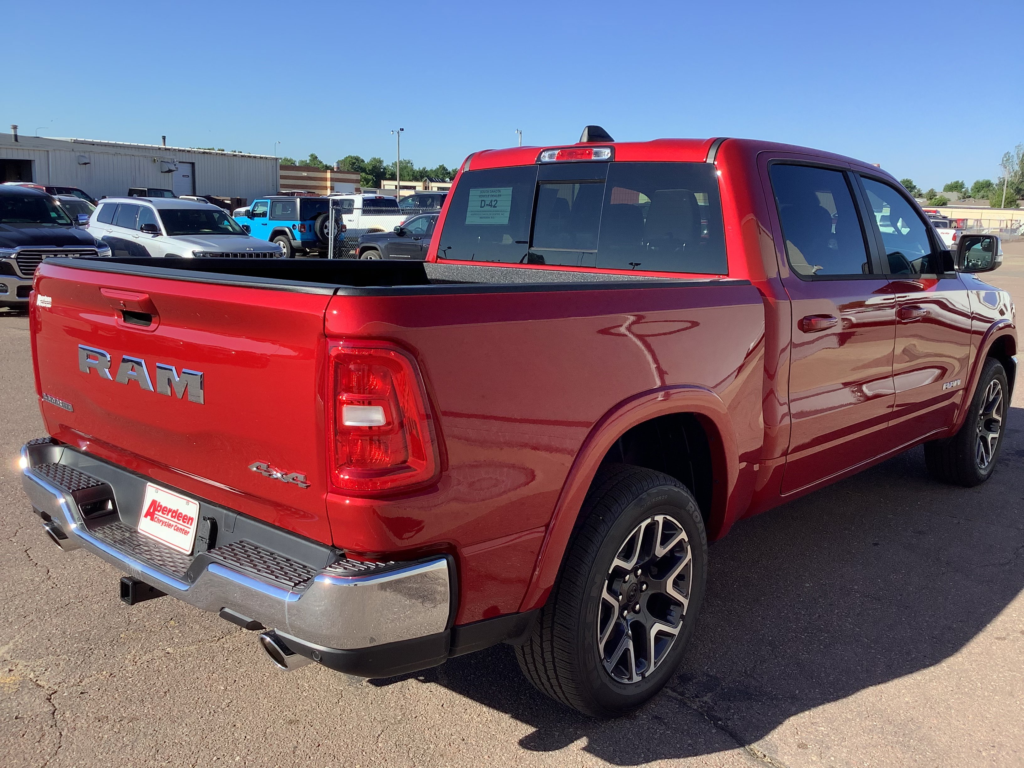 New 2026 Molten Red Pearl-Coat Exterior Paint RAM Laramie image 5