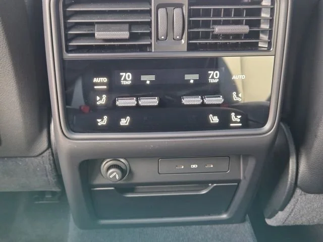 2025 Porsche Cayenne S E-Hybrid - Photo 29