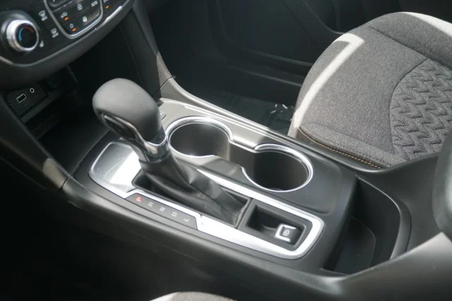 Used 2024 Sterling Gray Metallic Chevrolet LT image 27