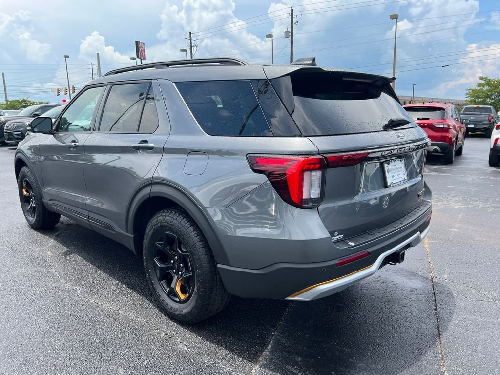 New 2026 Gray Ford Tremor image 5