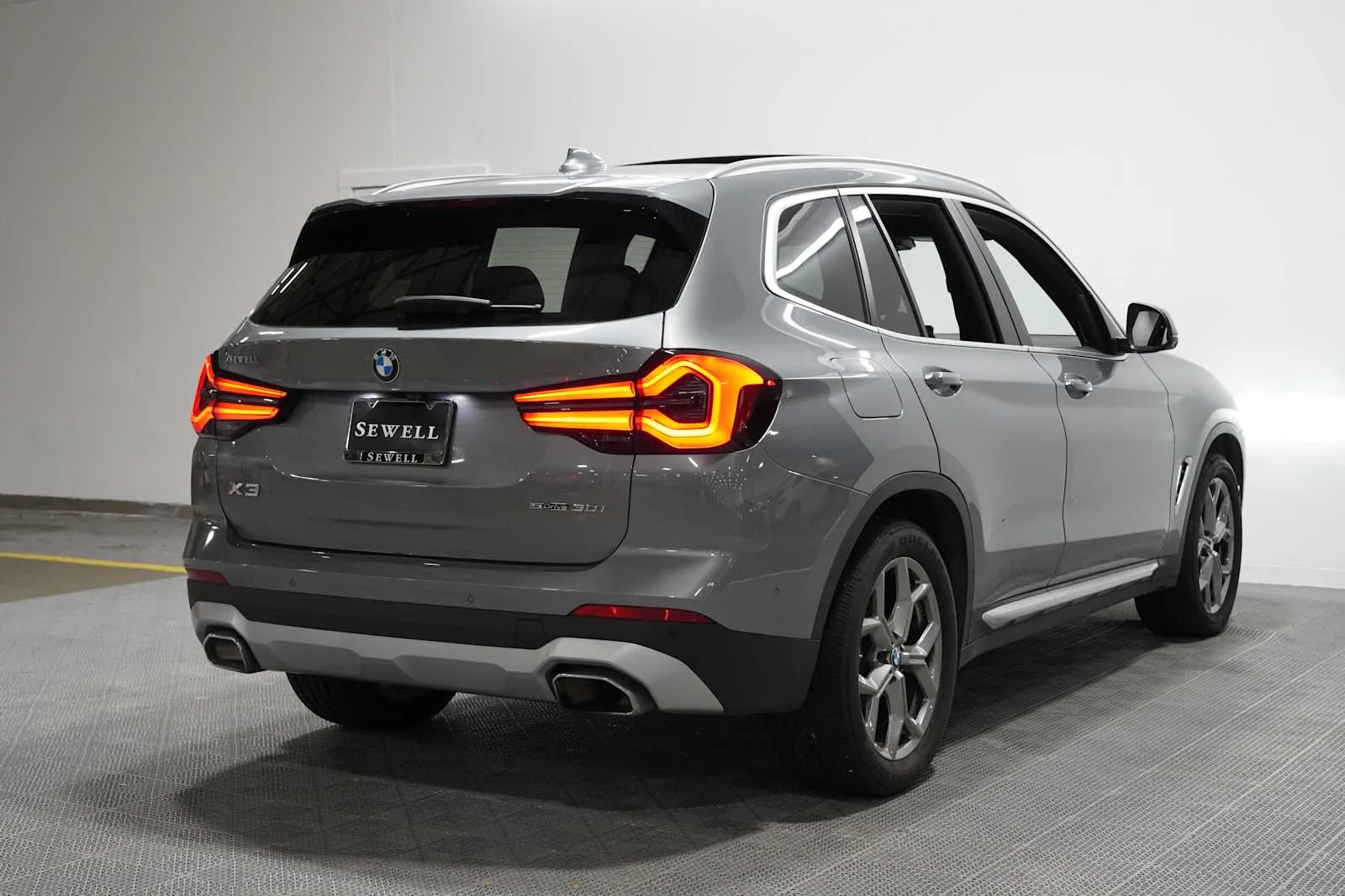 Certified Used 2024 Skyscraper Grey Metallic BMW sDrive30i image 4