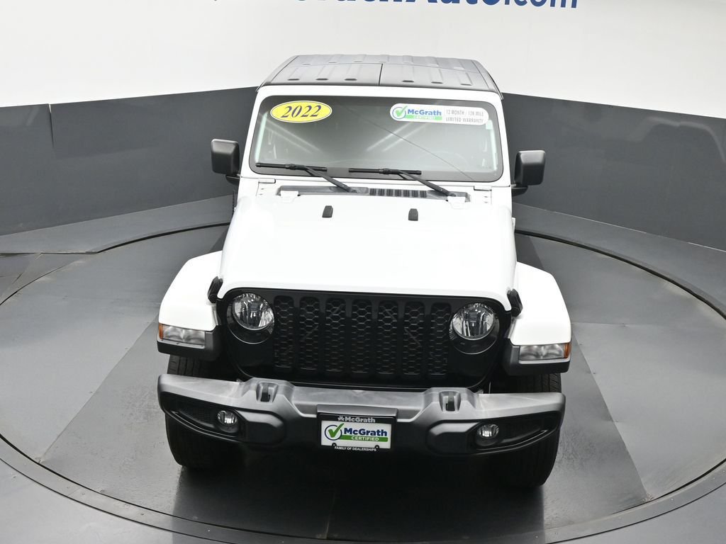Used 2022 White Jeep Sport image 26