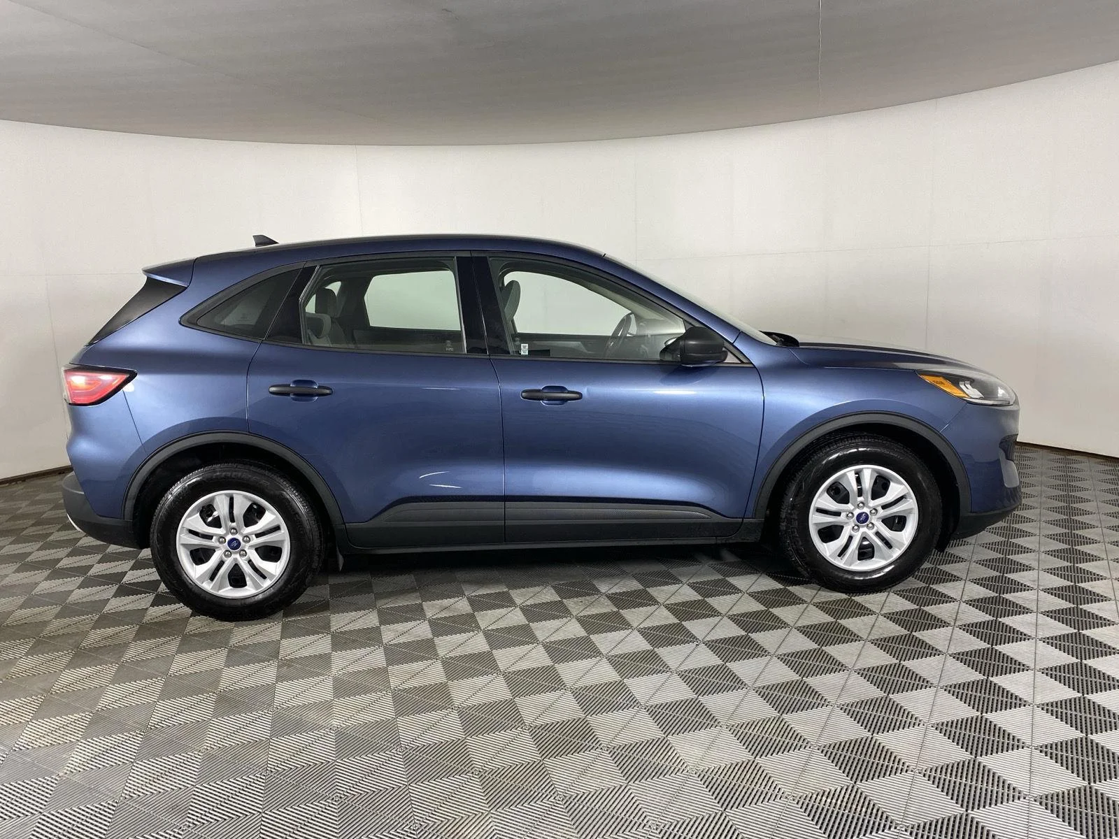 Used 2020 Blue Ford S image 18