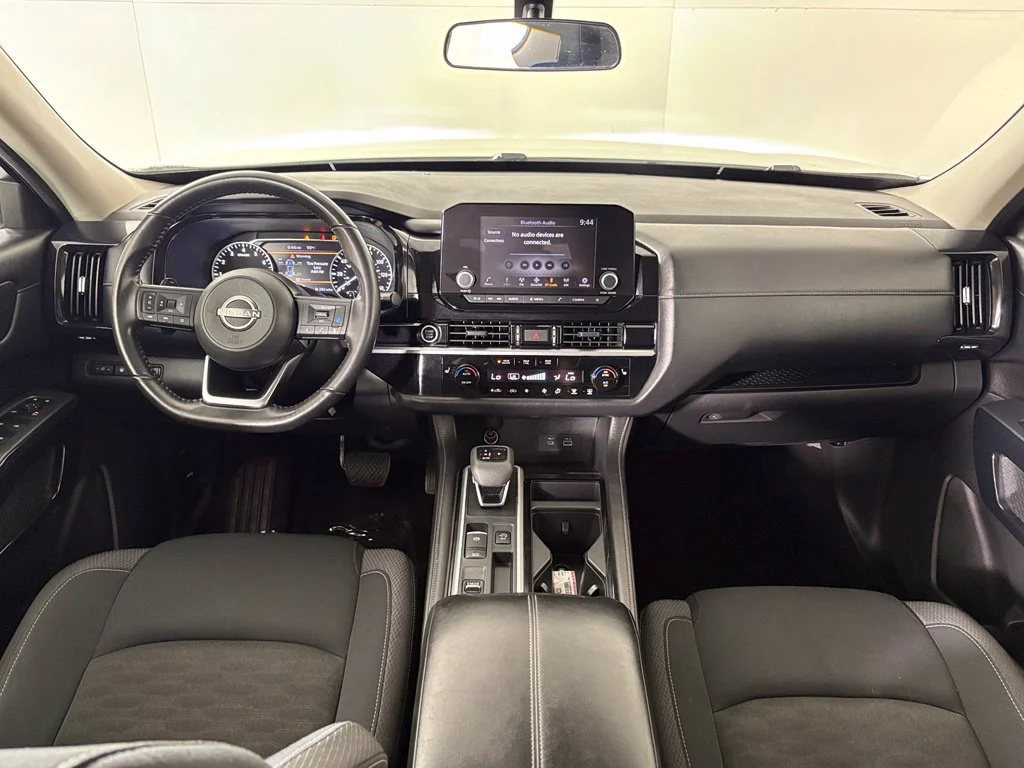 Used 2024 White Nissan SV image 40