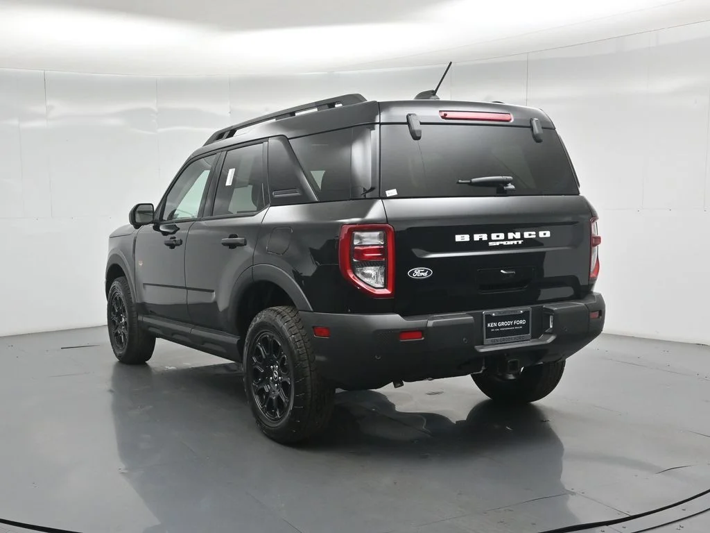 New 2026 Shadow Black Ford Badlands image 24
