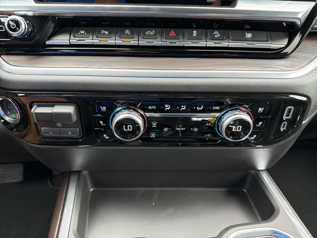 2026 GMC Sierra 1500 SLT - Photo 14