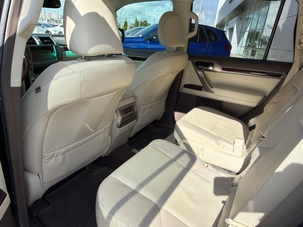 Used 2018 Onyx Black Lexus 460 image 3