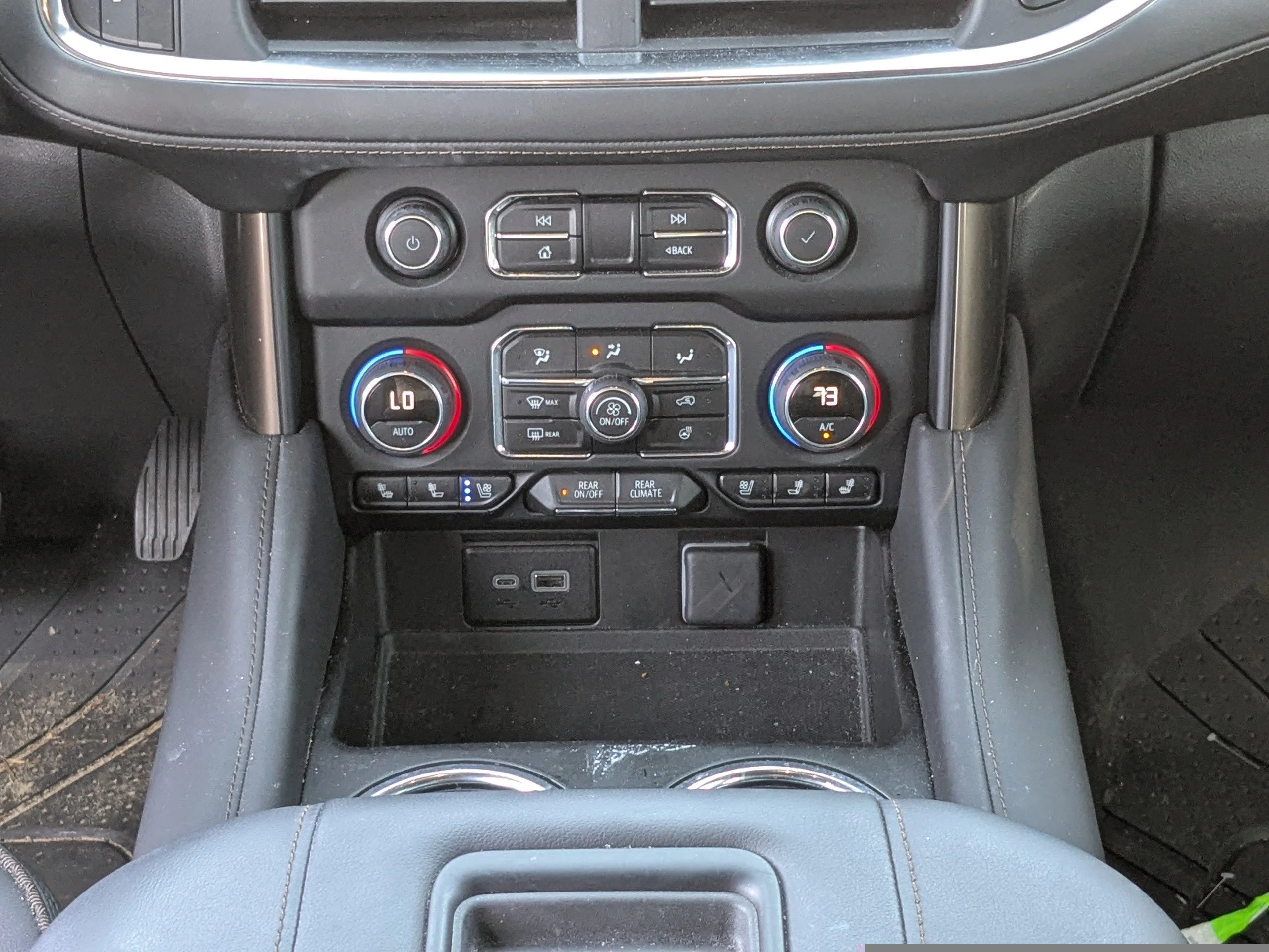 2024 Chevrolet Suburban High Country - Photo 19