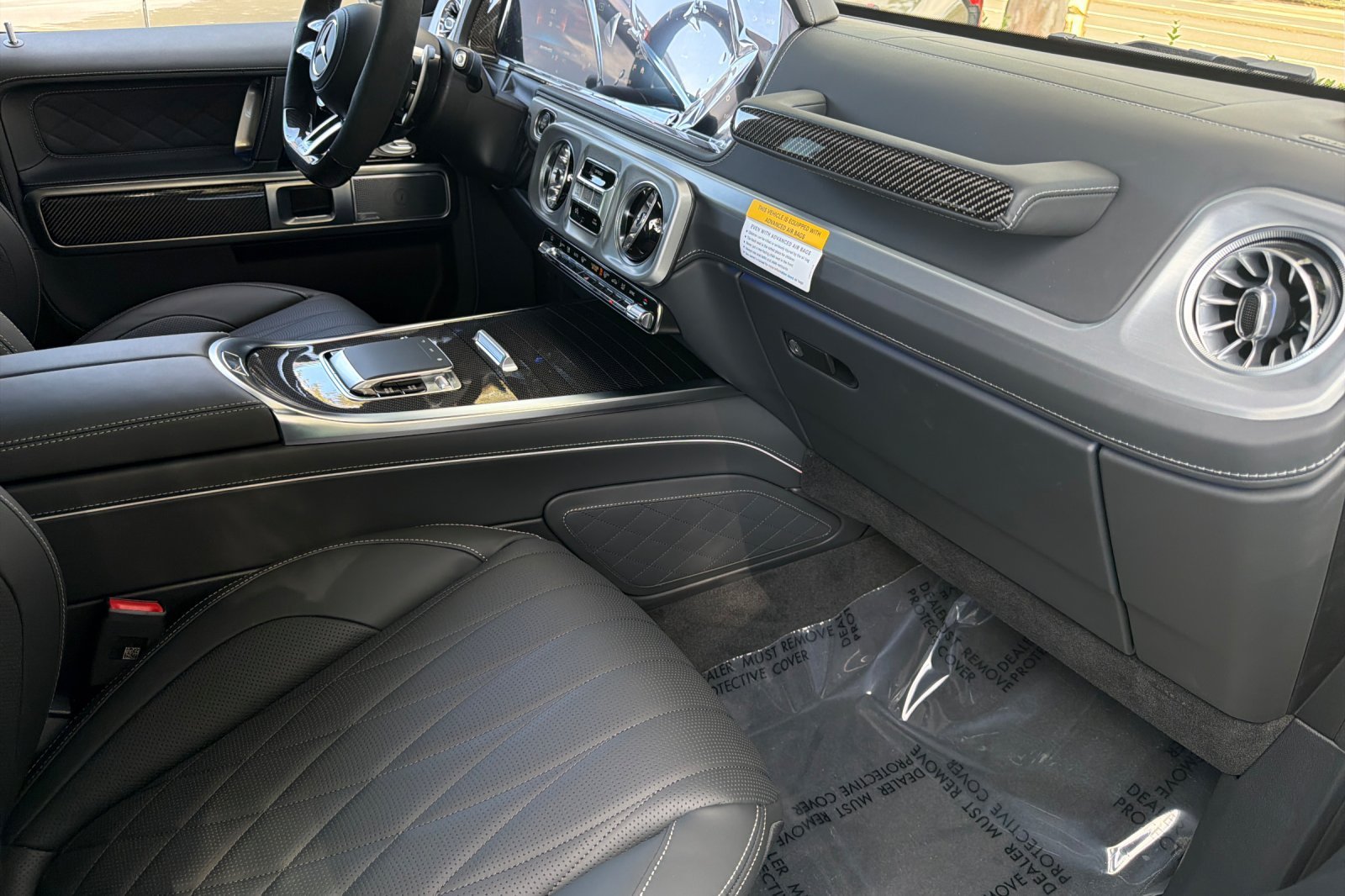 New 2027 MANUFAKTUR Arabian Grey Non- Metallic Mercedes-Benz G 63 AMG® image 10