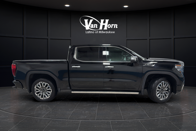 Used 2023 Onyx Black GMC Denali Ultimate image 8