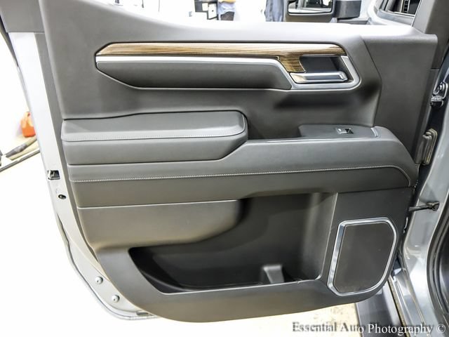 Used 2023 Gray Chevrolet RST image 21