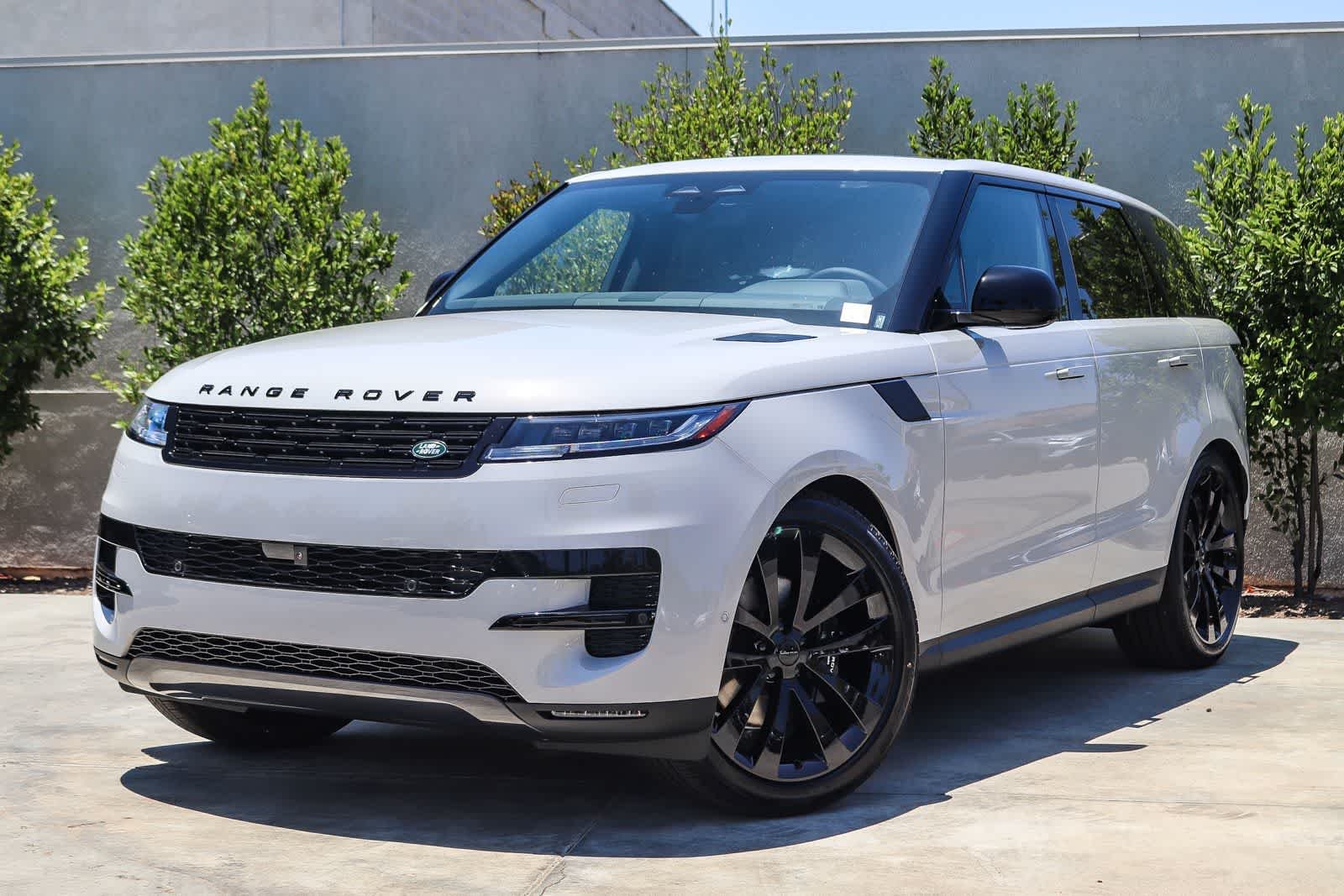 2026 Land Rover Range Rover Sport SE
