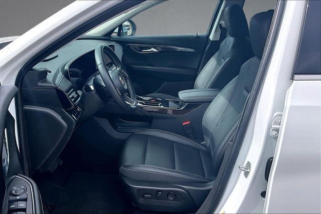 Used 2024 Summit White Buick Preferred image 22