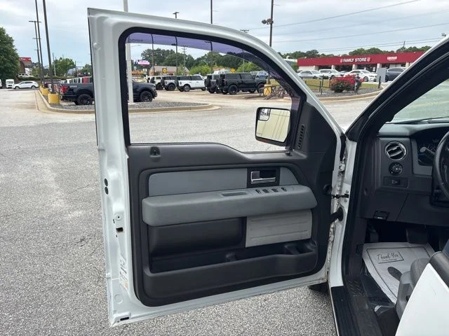 Used 2013 White Ford XLT image 11