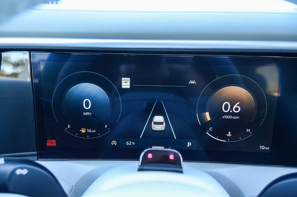 New 2026 Silver Hyundai SEL Premium AWD image 25