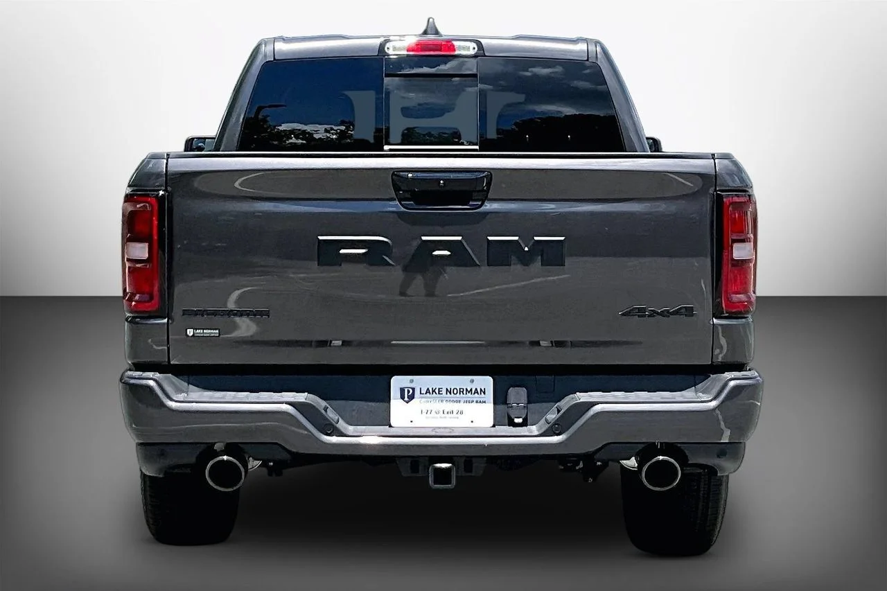 New 2026 Granite Crystal Metallic Clearcoat RAM Big Horn/Lone Star image 7
