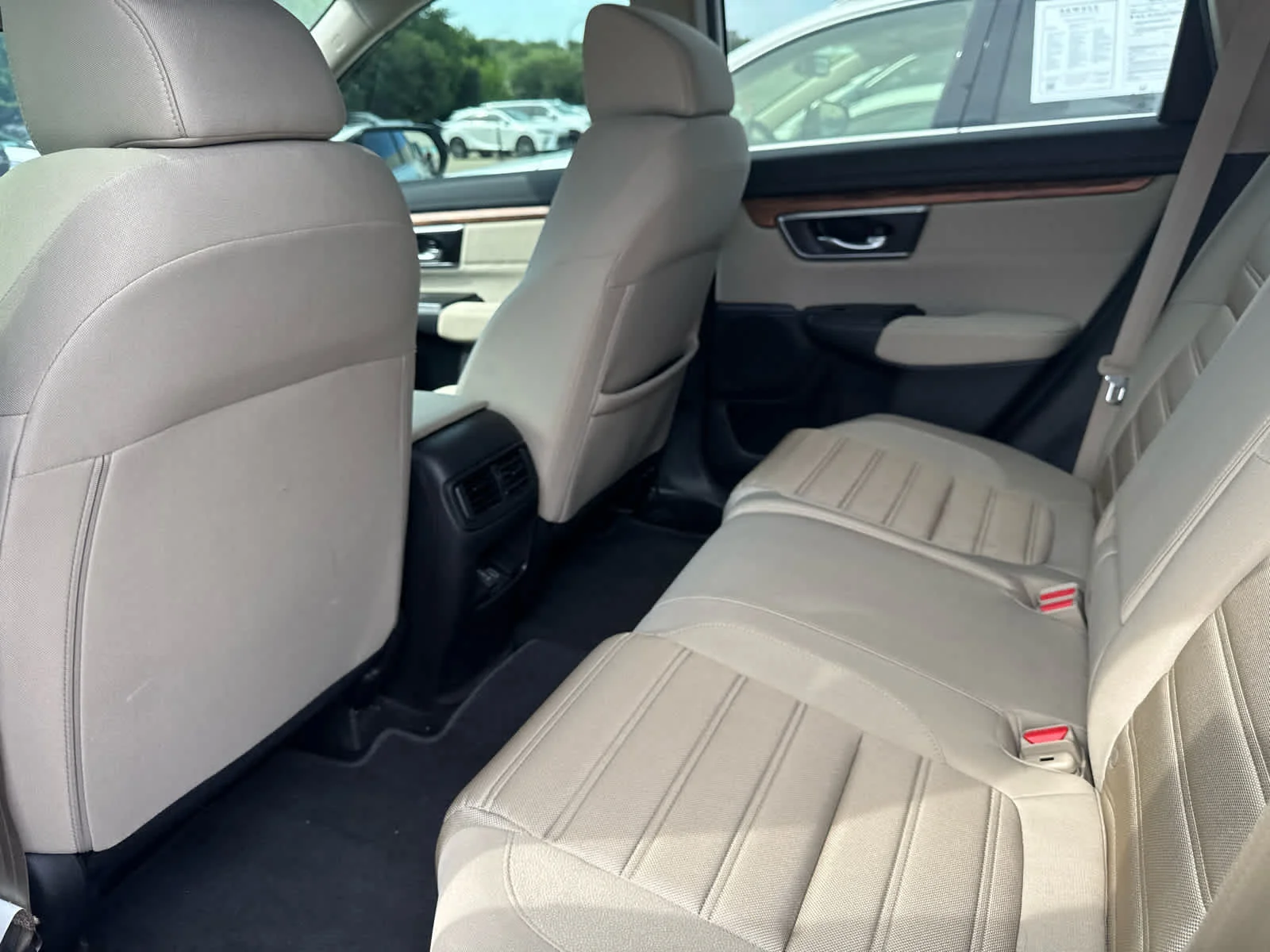 Used 2018 White Diamond Pearl Honda EX image 17